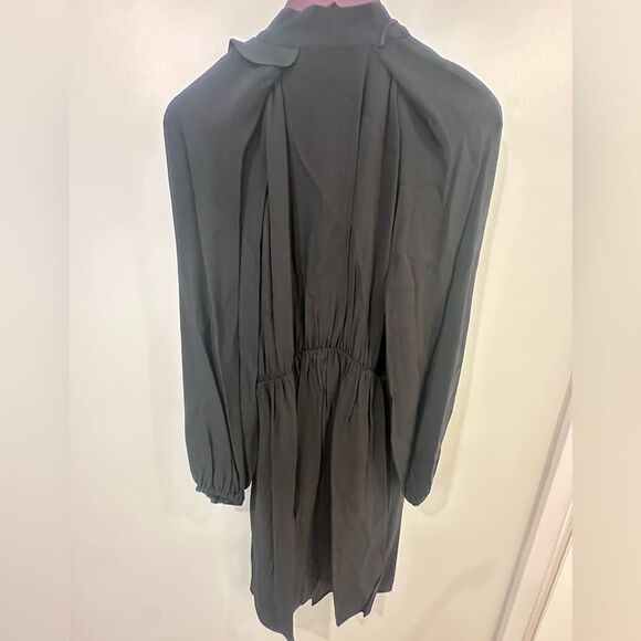 Ungaro Ari Ruffled Tie Neck Dress in Black Size Medium - Picture 11 of 12